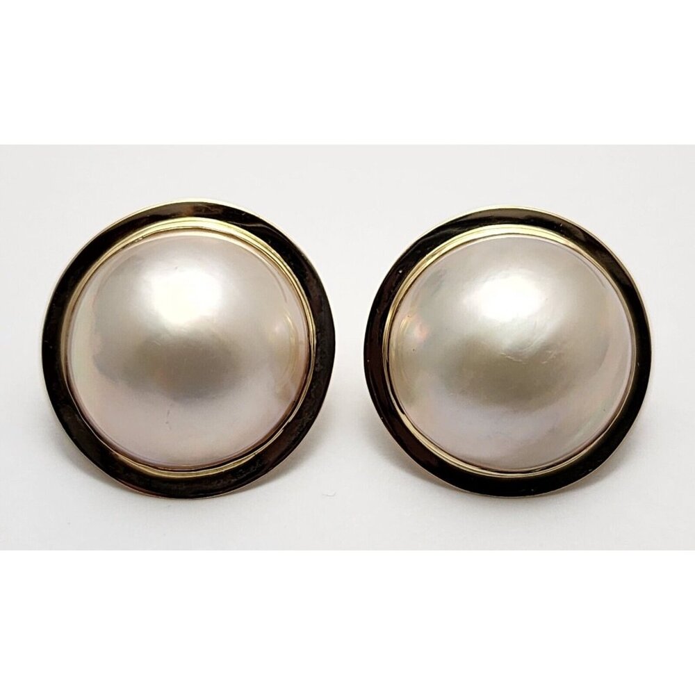 Beautiful 14K Karat Solid Yellow Gold Designer Mabe Pearl French Clip Earrings